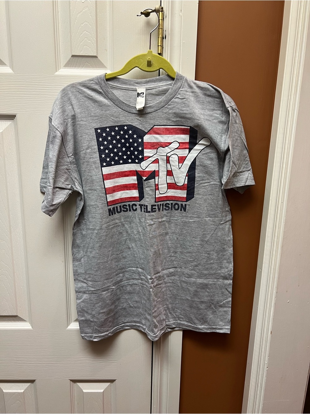 MTV Gray Short Sleeve Tee with American Flag Logo